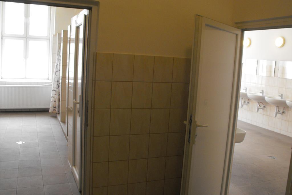 Mogyorodi Hostel Budapest Camera foto